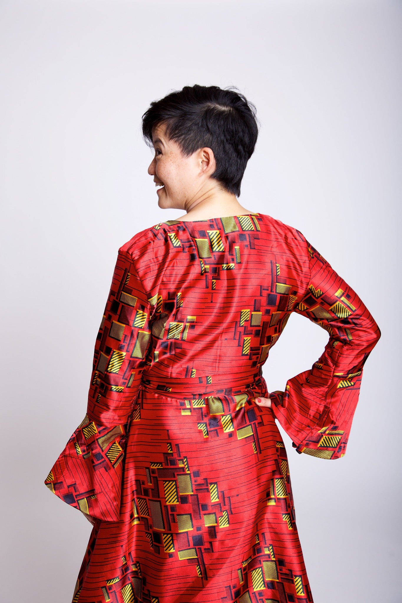 Ioana Hourglass, Scarlet Ankara Silk – Prima Dona Studios